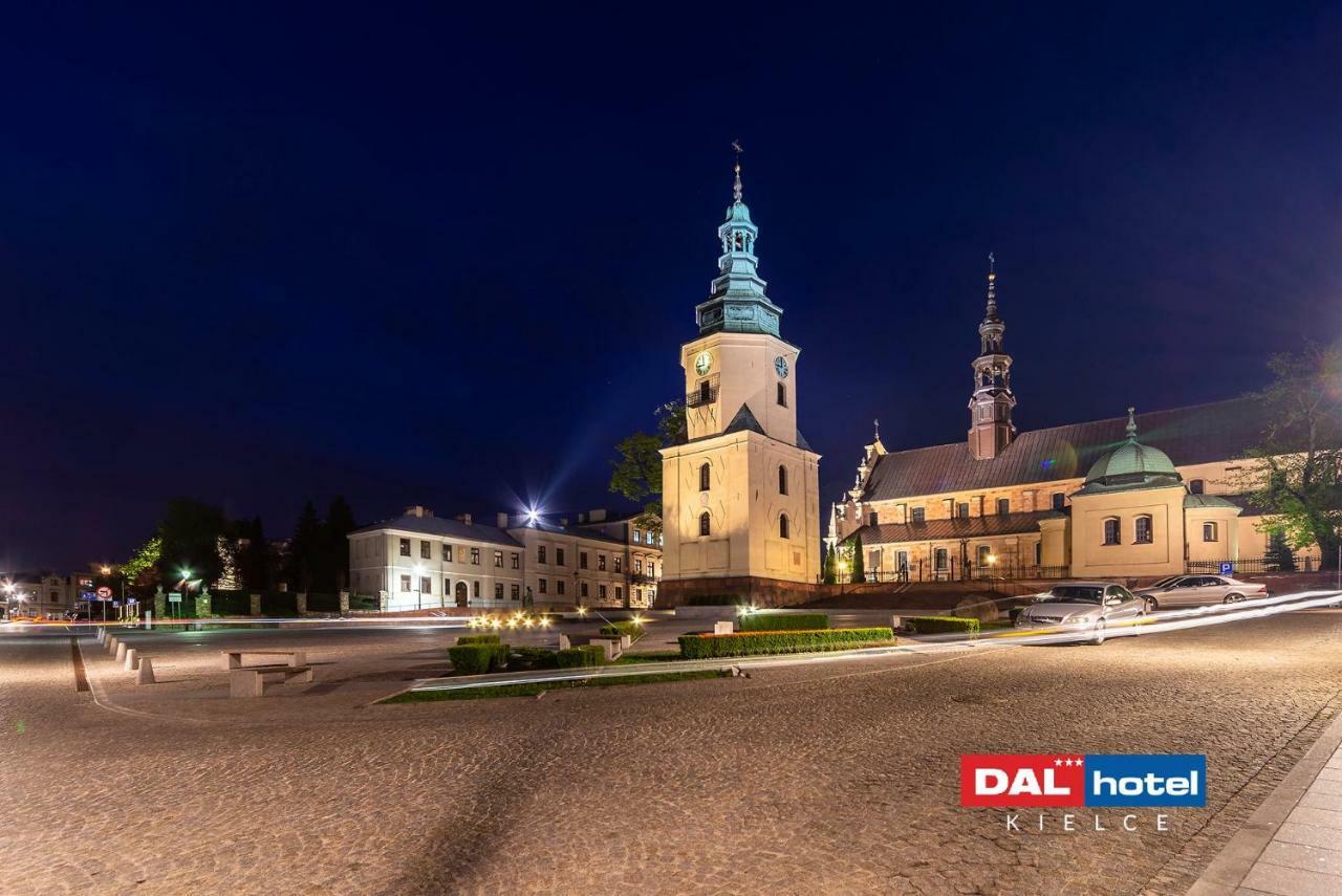 Hotel Dal Kielce Esterno foto